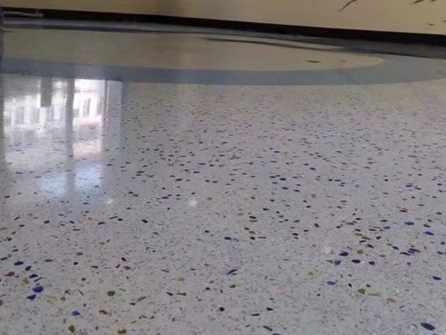 無機磨石地(dì)坪維護清潔的(de)7個(gè)小(xiǎo)知識